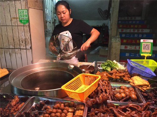 探寻美食之旅，如何发现最地道的小吃摊指南