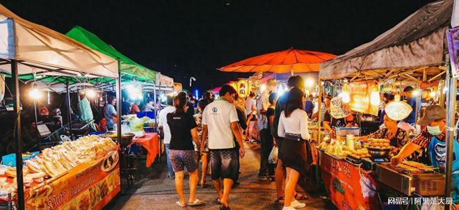 浪漫夜市美食探秘，夜市中最值得尝试的美味佳肴