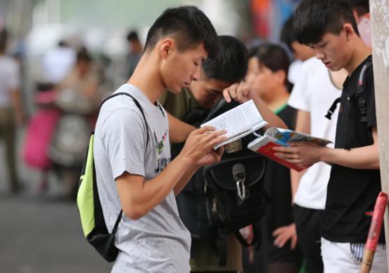 寒假补习班，助力学生成长的新引擎