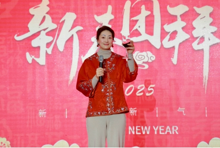 宗馥莉娃哈哈团拜会现场纪实，分房活动一览