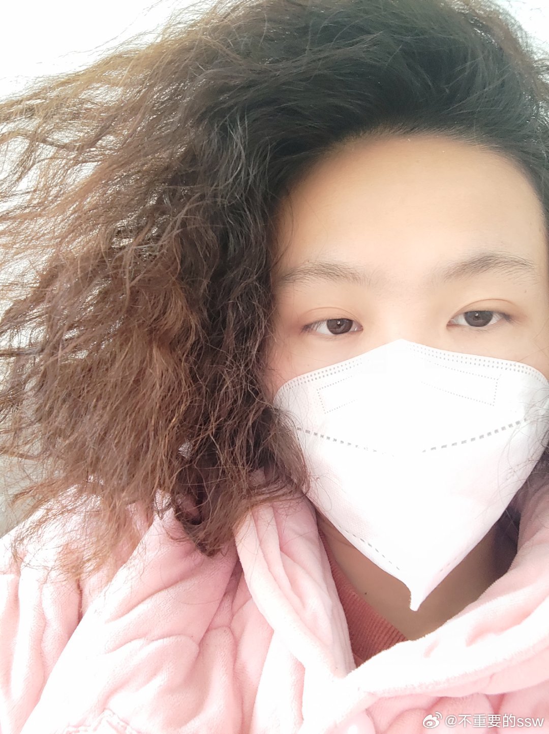 烫发瞬间的形象转变，小姐姐从青春少女到阿姨的泪目之旅