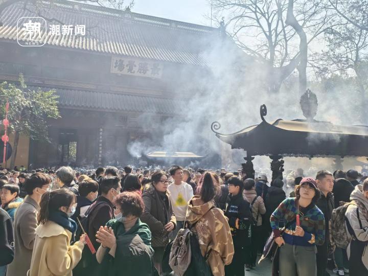 台南大年初四店铺烧毁事件，反思与启示